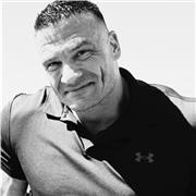 Profesor alemán, apto para todas las edades y niveles